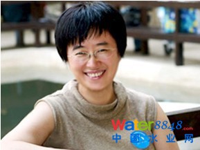 北京大學(xué)自然與社會(huì)研究中心執(zhí)行主任呂植簡(jiǎn)介